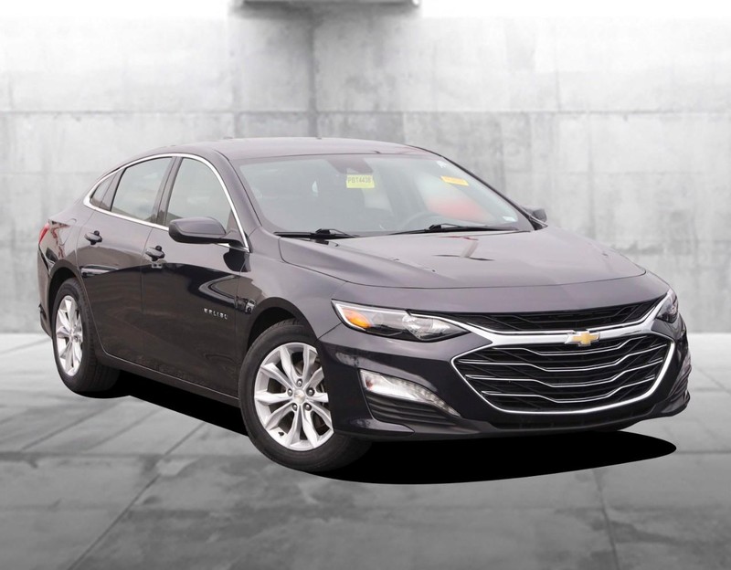 Chevrolet Malibu Vehicle Image 02