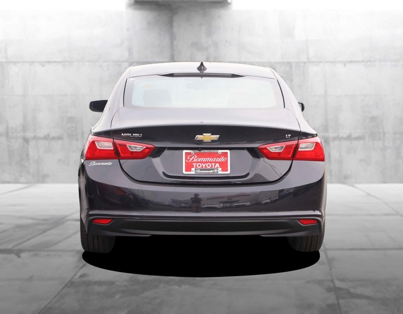 Chevrolet Malibu Vehicle Image 06