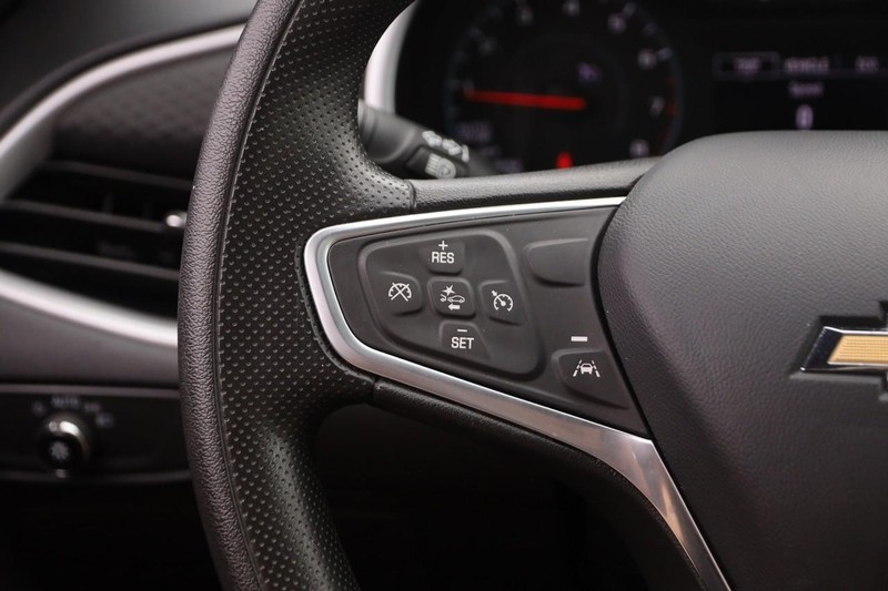 Chevrolet Malibu Vehicle Image 11