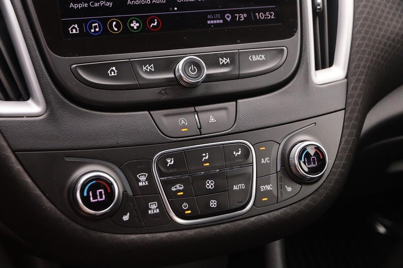 Chevrolet Malibu Vehicle Image 16