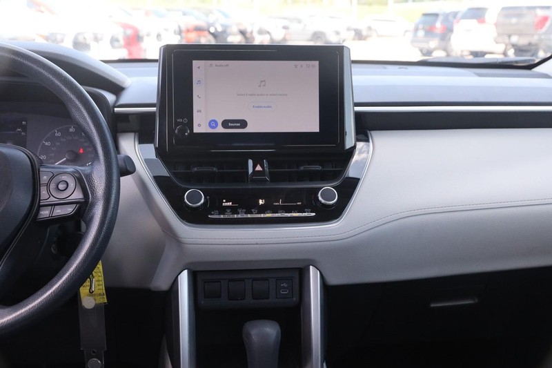 Toyota Corolla Cross Vehicle Image 21