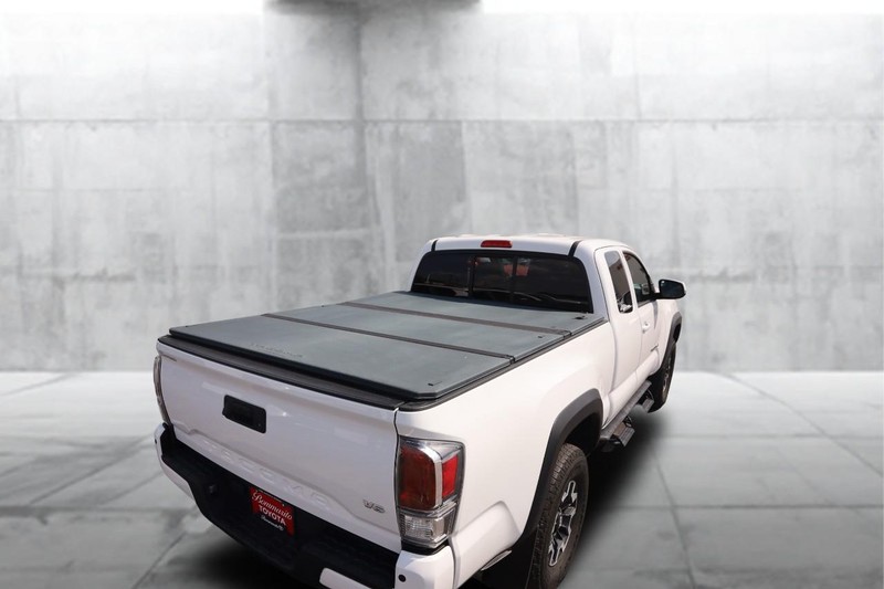 Toyota Tacoma 4WD Vehicle Image 07