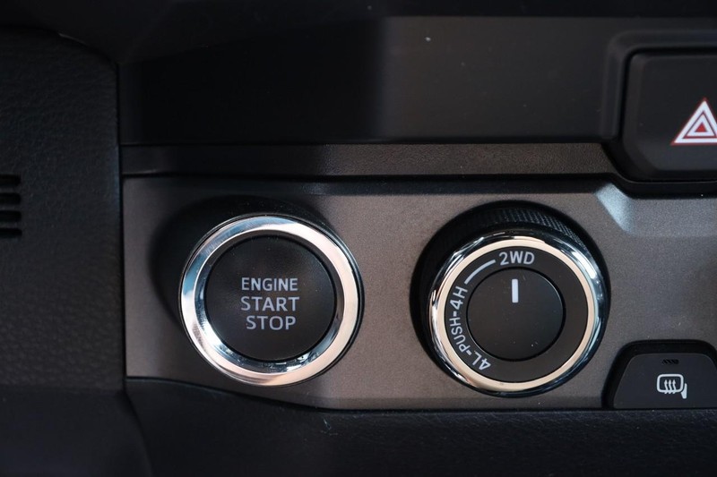 Toyota Tacoma 4WD Vehicle Image 14