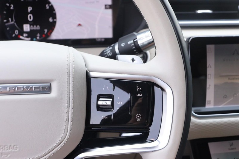 Land Rover Range Rover Velar Vehicle Image 14