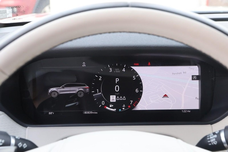 Land Rover Range Rover Velar Vehicle Image 15