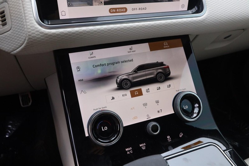 Land Rover Range Rover Velar Vehicle Image 19