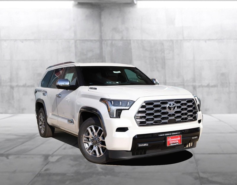 Toyota Sequoia Vehicle Image 02