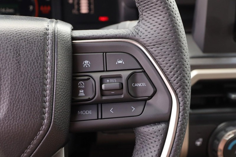 Toyota Tacoma 4WD Vehicle Image 13