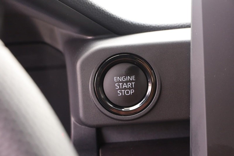 Toyota Tacoma 4WD Vehicle Image 15