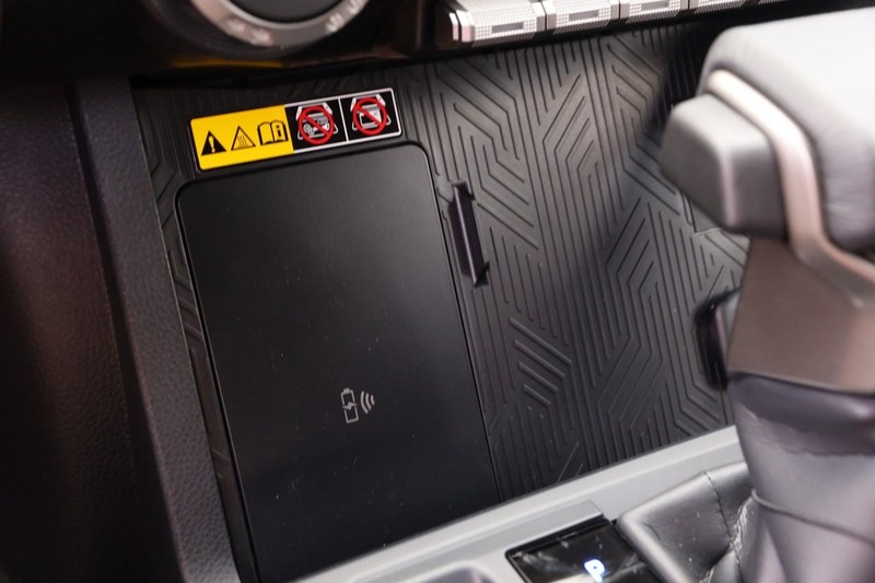 Toyota Tacoma 4WD Vehicle Image 19
