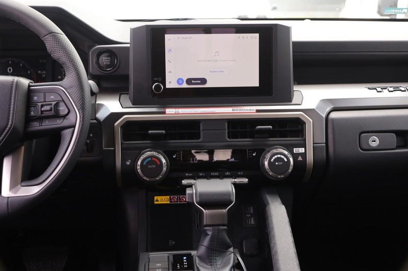 Toyota Tacoma 4WD Vehicle Image 25