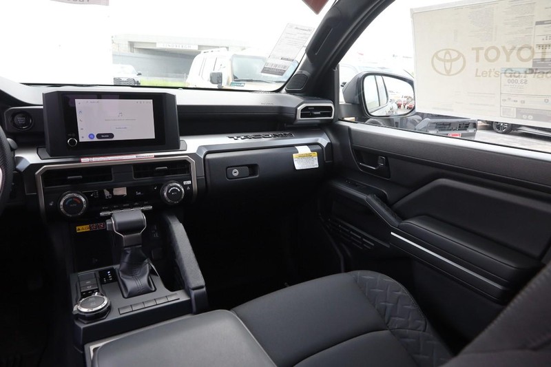 Toyota Tacoma 4WD Vehicle Image 26