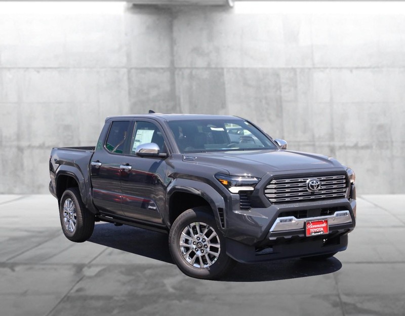 Toyota Tacoma 4WD Vehicle Image 02