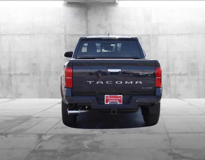 Toyota Tacoma 4WD Vehicle Image 06