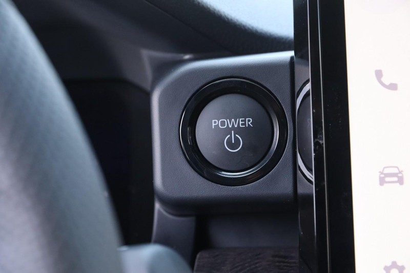 Toyota Tacoma 4WD Vehicle Image 15