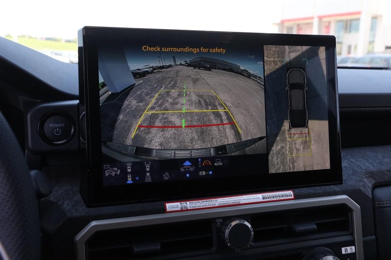 Toyota Tacoma 4WD Vehicle Image 17