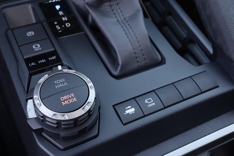 Toyota Tacoma 4WD Vehicle Image 19