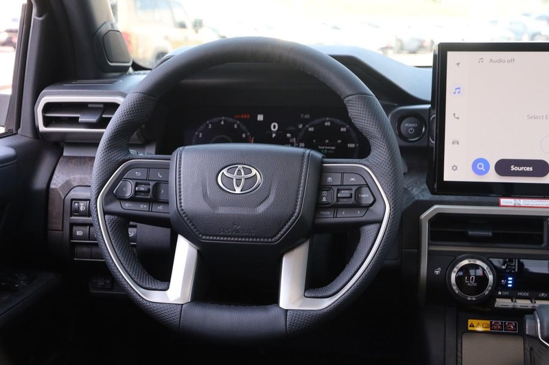 Toyota Tacoma 4WD Vehicle Image 23