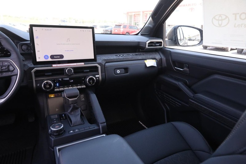 Toyota Tacoma 4WD Vehicle Image 25