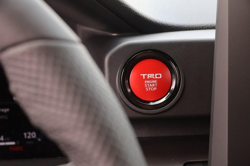 Toyota Tacoma 4WD Vehicle Image 15