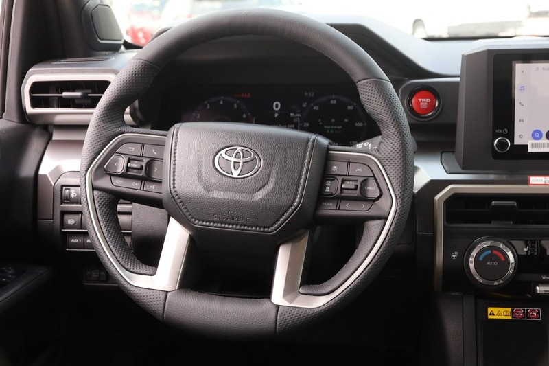 Toyota Tacoma 4WD Vehicle Image 24