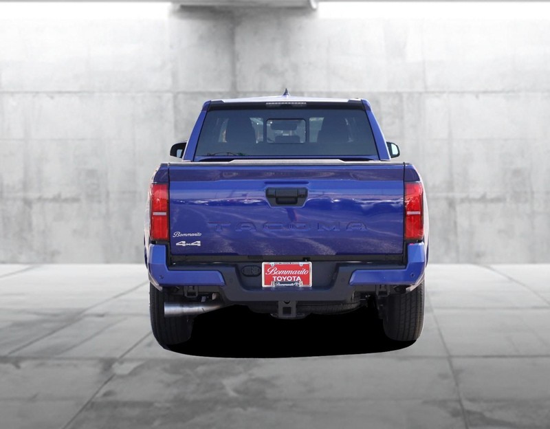Toyota Tacoma 4WD Vehicle Image 06