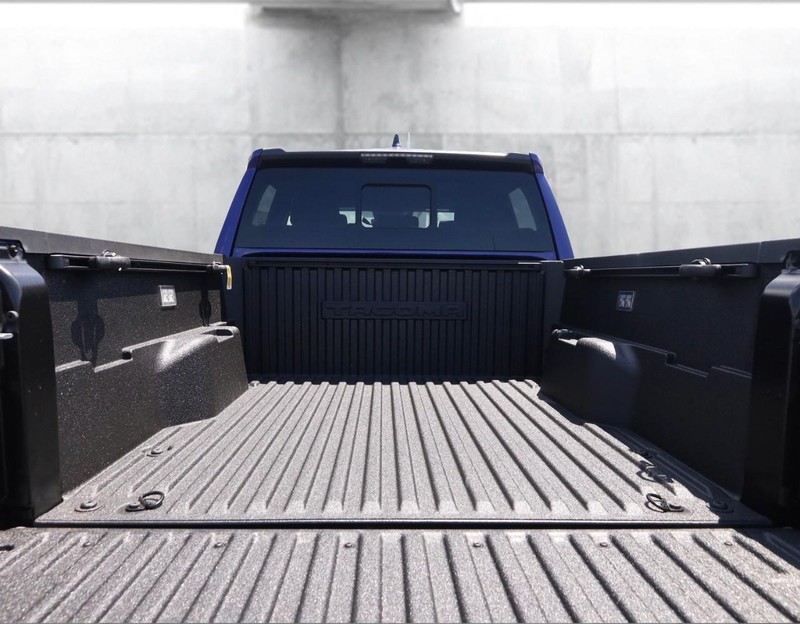 Toyota Tacoma 4WD Vehicle Image 07