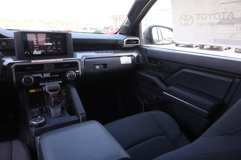 Toyota Tacoma 4WD Vehicle Image 24