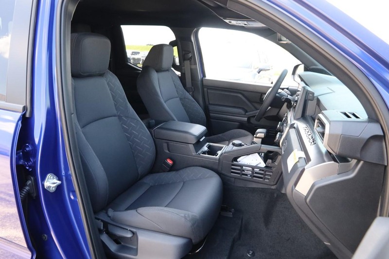 Toyota Tacoma 4WD Vehicle Image 25