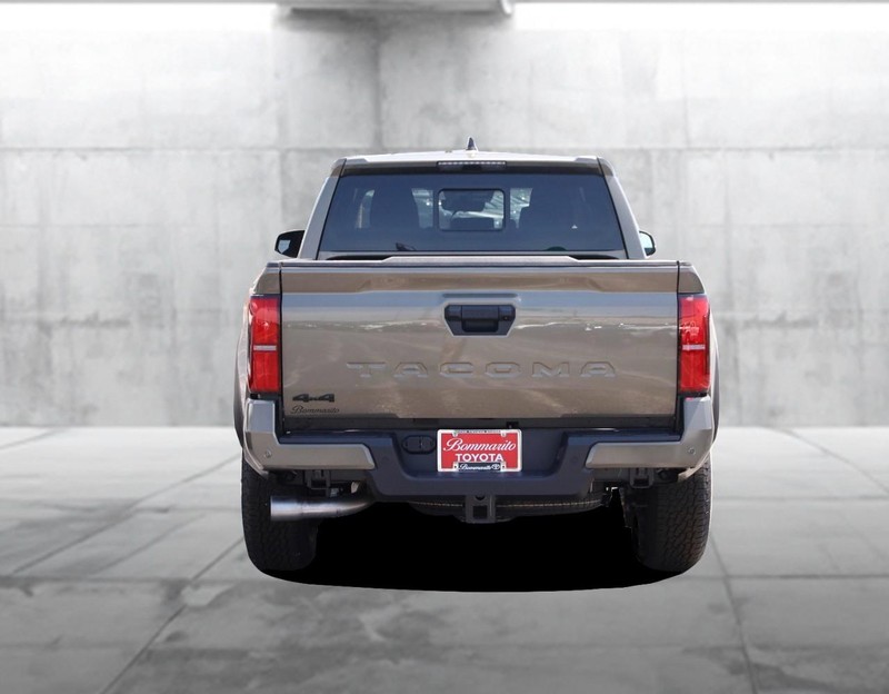Toyota Tacoma 4WD Vehicle Image 06