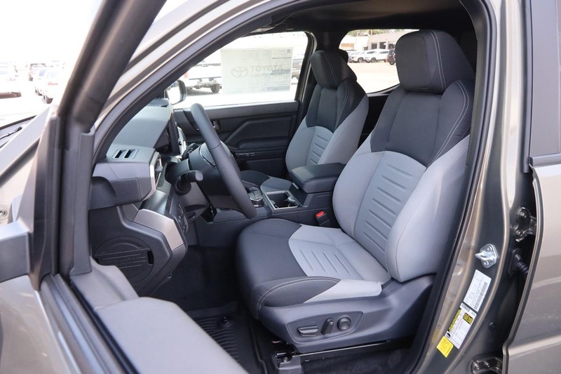 Toyota Tacoma 4WD Vehicle Image 08