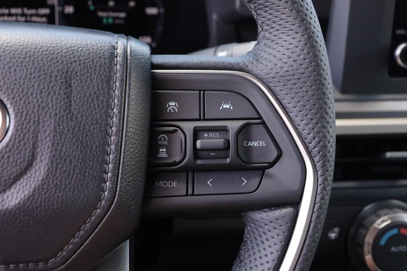Toyota Tacoma 4WD Vehicle Image 12