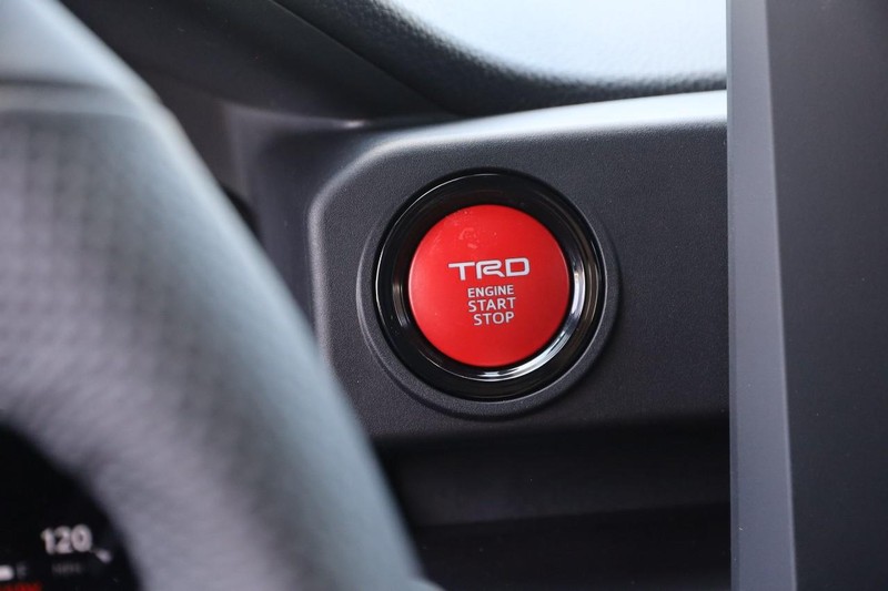 Toyota Tacoma 4WD Vehicle Image 14