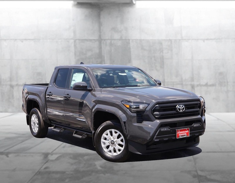 Toyota Tacoma 4WD Vehicle Image 02