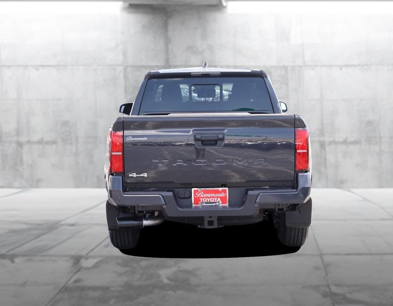 Toyota Tacoma 4WD Vehicle Image 06