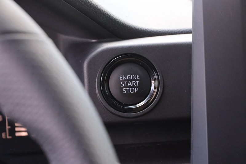 Toyota Tacoma 4WD Vehicle Image 14