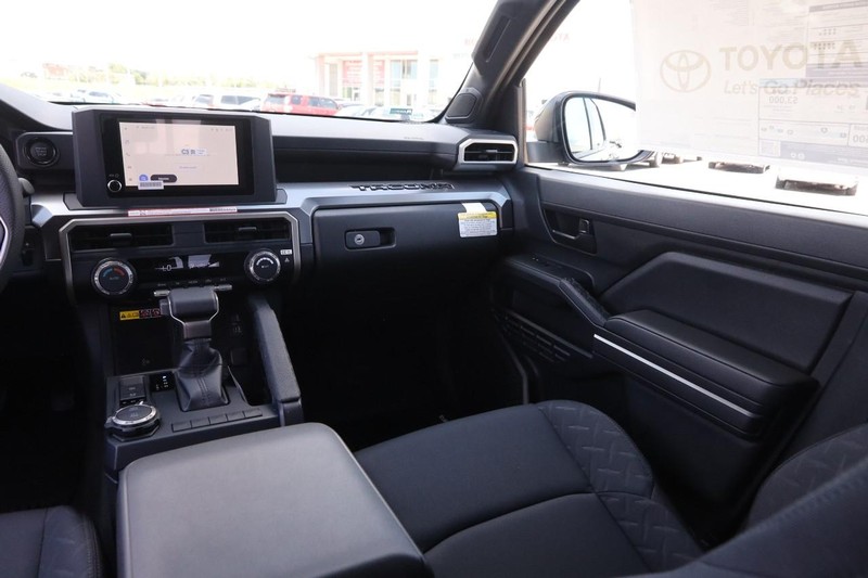 Toyota Tacoma 4WD Vehicle Image 24