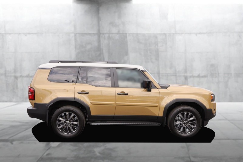 Toyota Land Cruiser Vehicle Image 05