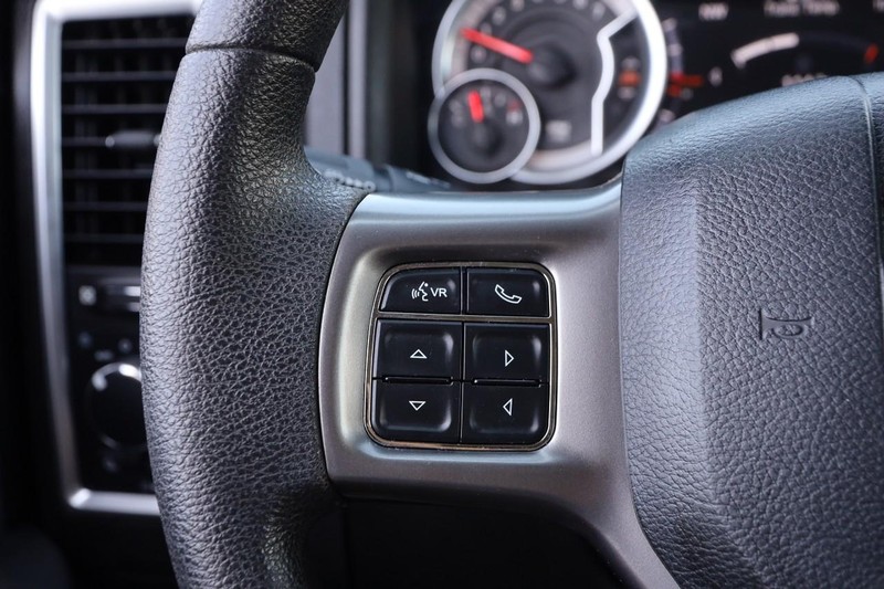Ram 1500 Classic Vehicle Image 11