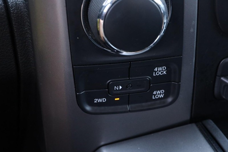 Ram 1500 Classic Vehicle Image 14