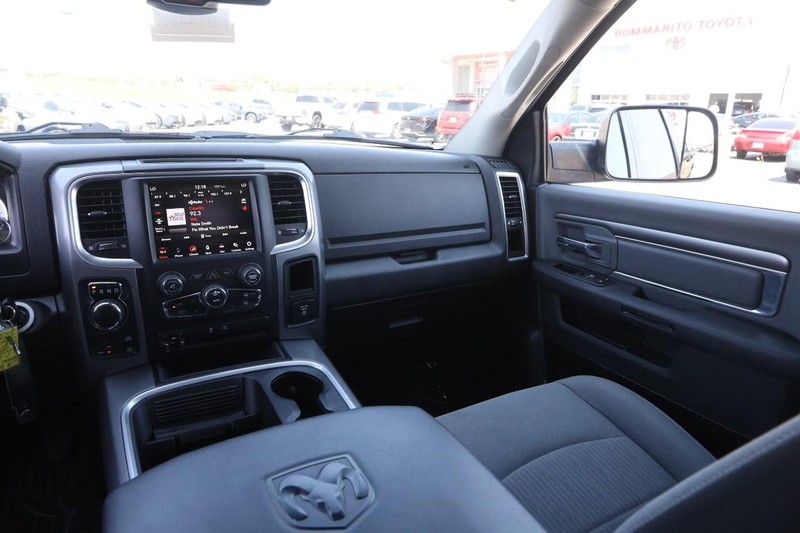 Ram 1500 Classic Vehicle Image 23