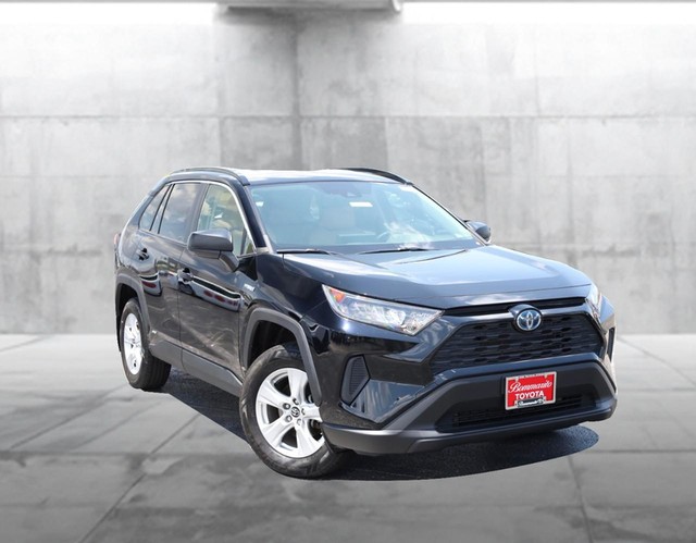 Used 2019 Toyota RAV4 LE with VIN JTMLWRFV9KD028832 for sale in Hazelwood, MO