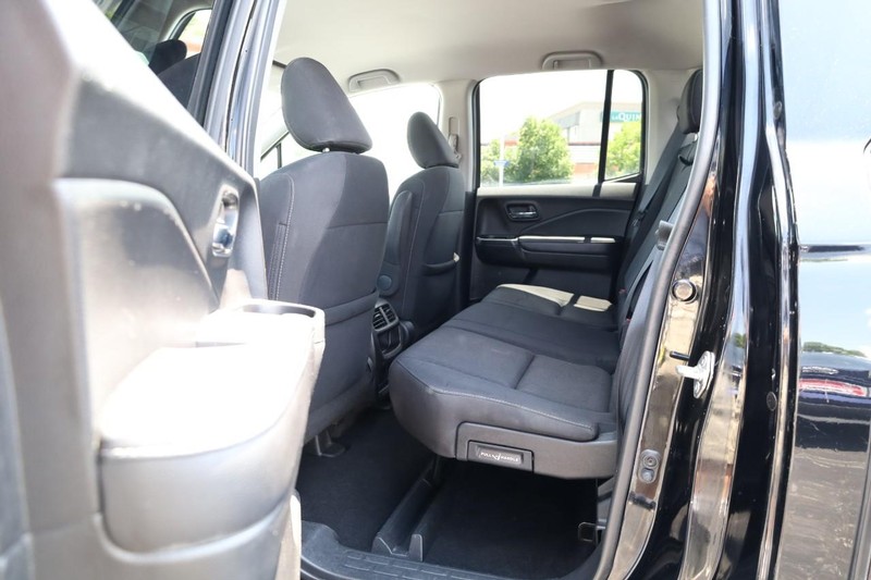 Honda Ridgeline Vehicle Image 18