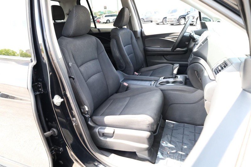 Honda Ridgeline Vehicle Image 21