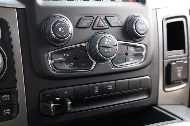 Ram 1500 Classic Vehicle Image 14