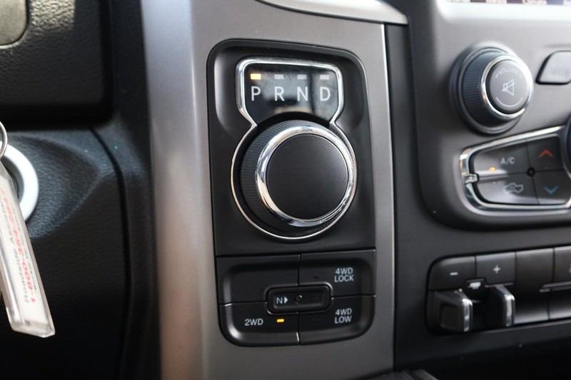 Ram 1500 Classic Vehicle Image 15