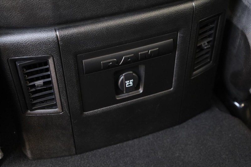 Ram 1500 Classic Vehicle Image 22
