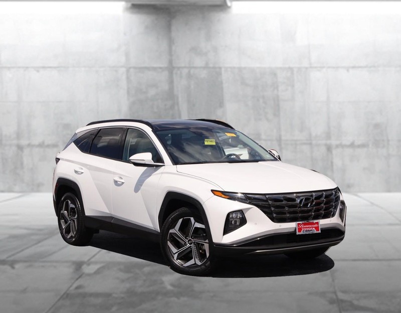 Hyundai Tucson Vehicle Image 02