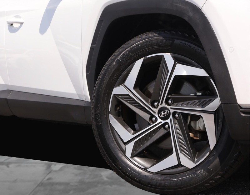 Hyundai Tucson Vehicle Image 03