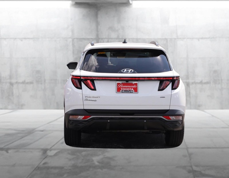 Hyundai Tucson Vehicle Image 06